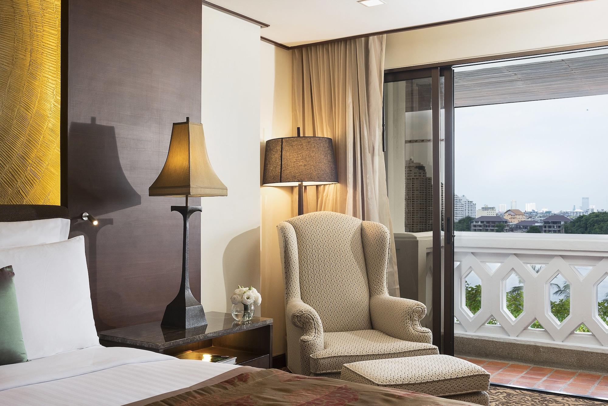 Anantara Riverside Bangkok Resort Εξωτερικό φωτογραφία A room at the hotel