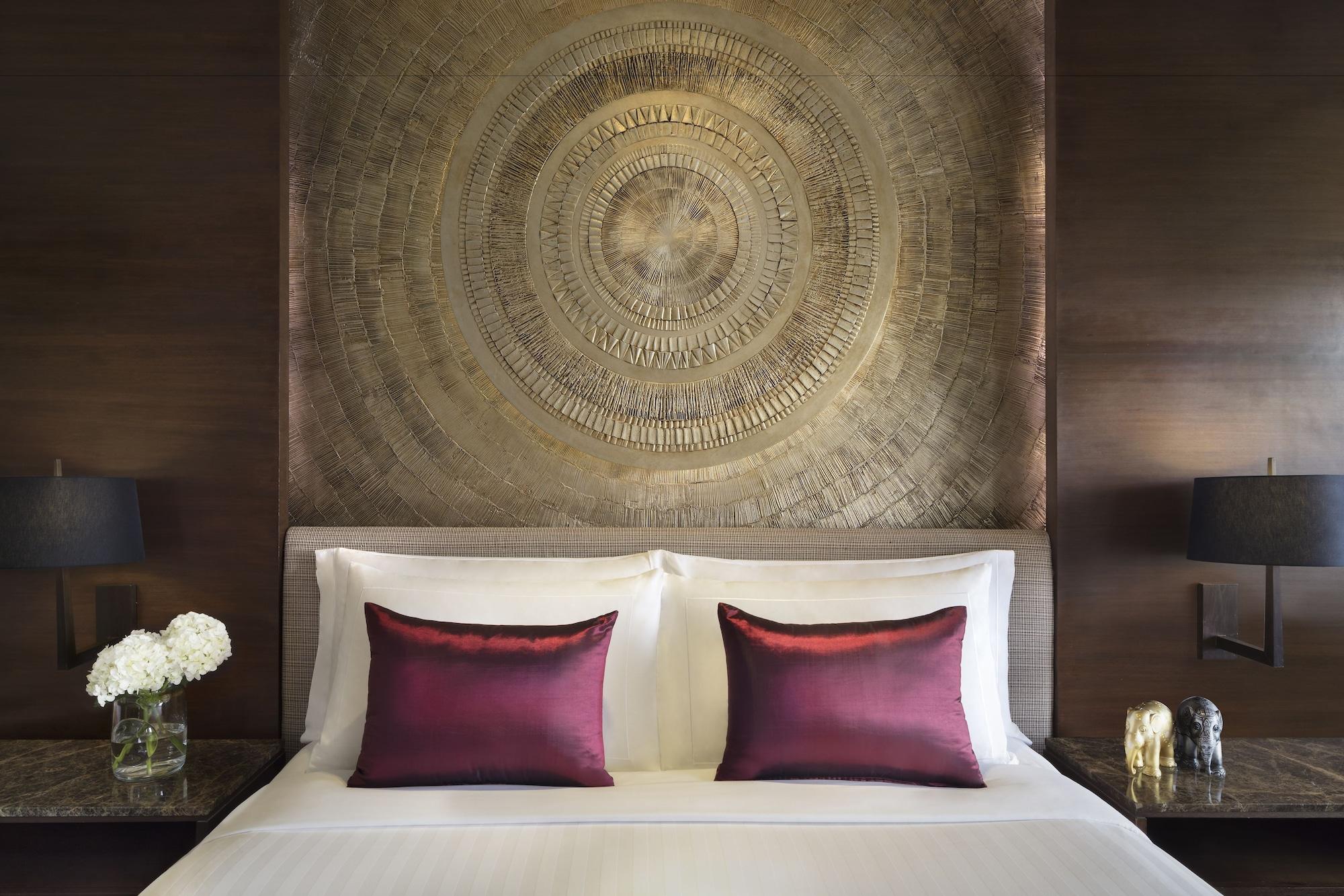 Anantara Riverside Bangkok Resort Εξωτερικό φωτογραφία A bedroom at the hotel